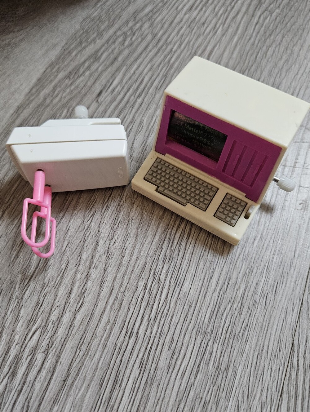 80s/90s Barbie Wind-Up Accessories Mixer Computer